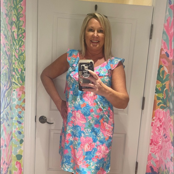 Meet your Posher, Wendy - Picture 2 of 2